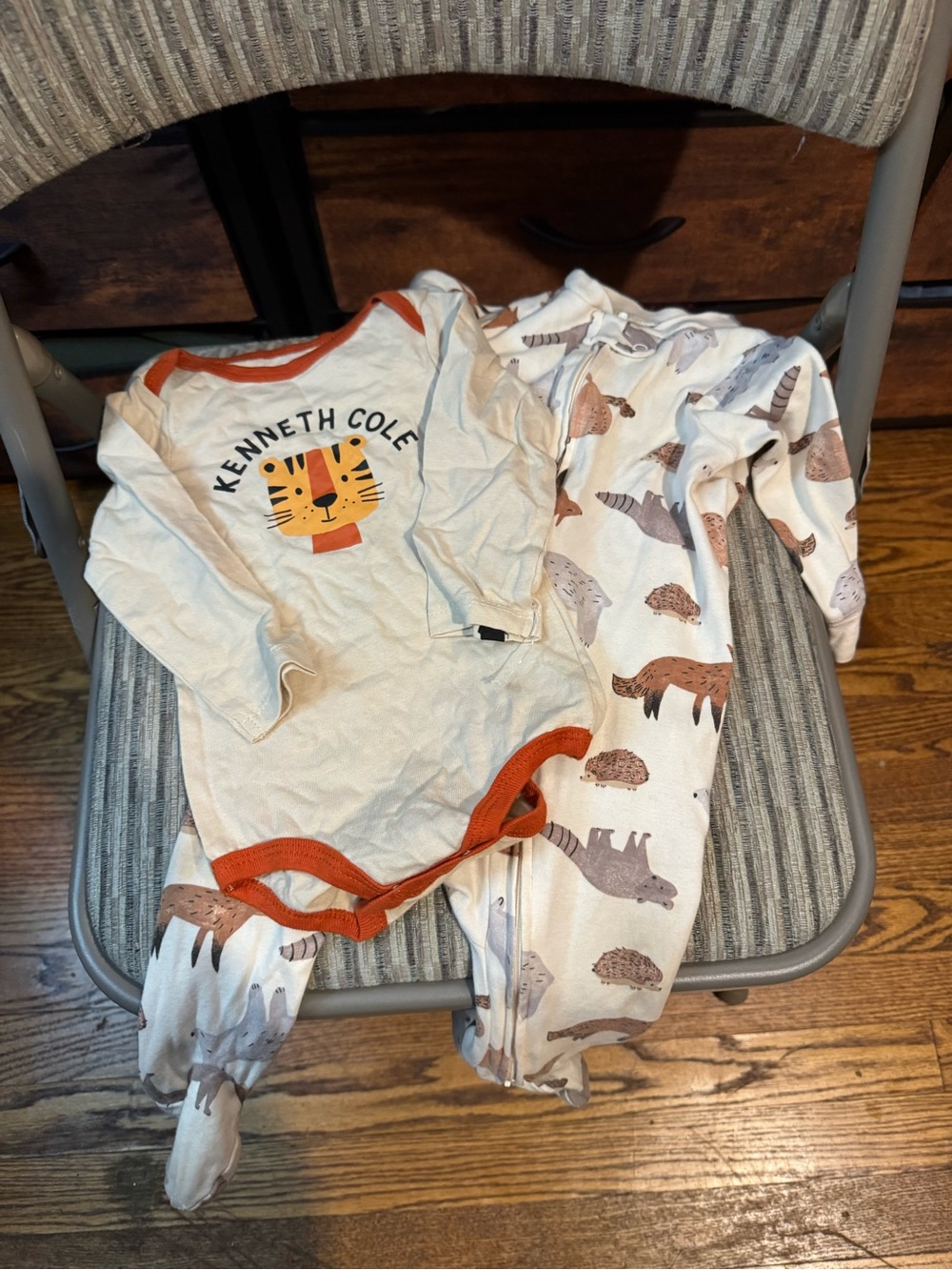 Kenneth Cole Cream Baby Bodysuit & Animal Footie Set with Rust Trim